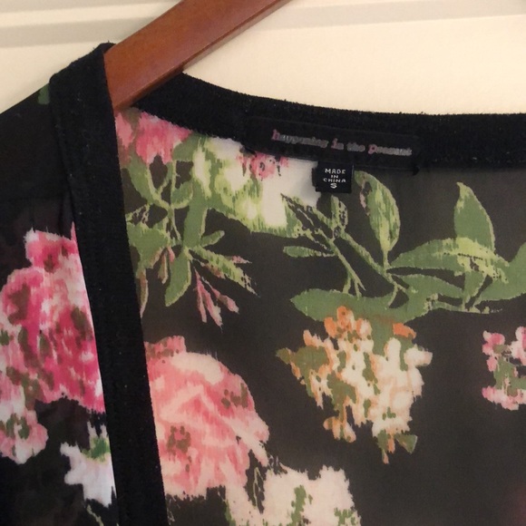 Floral Lightweight See-through Jacket - Picture 2 of 3